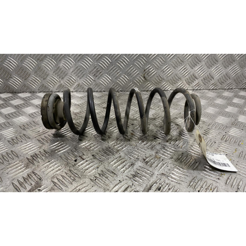 Ressort de suspension arriere gauche SKODA FABIA 2 Photo n°2