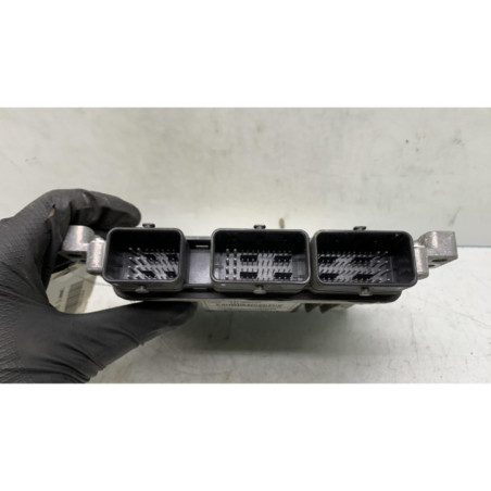 Calculateur moteur RENAULT MEGANE 3