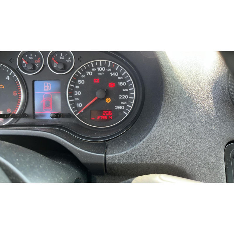 Trappe d'essence AUDI A3 2 Photo n°4