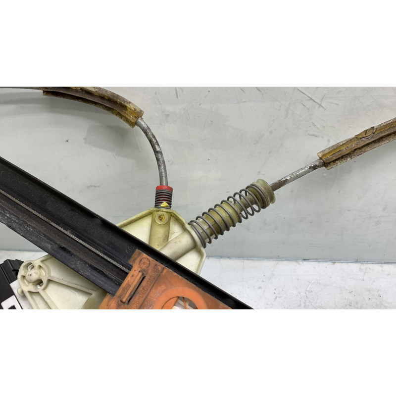Leve vitre electrique avant droit AUDI A3 2 Photo n°8
