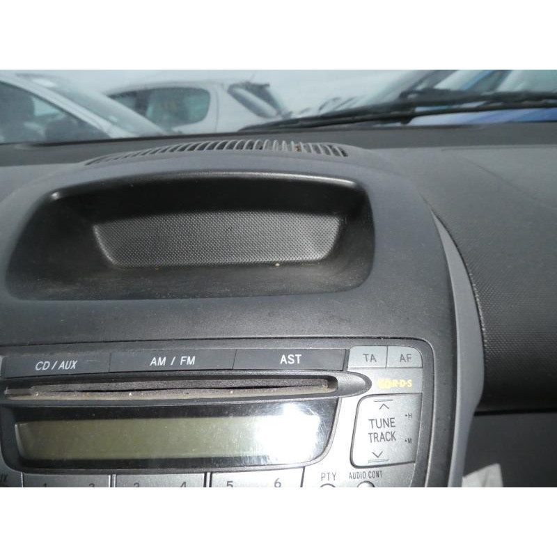 Poignee interieur avant gauche PEUGEOT 107 Photo n°11