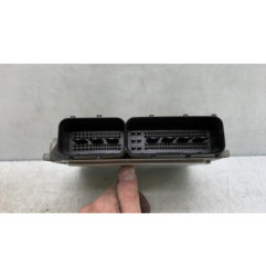 Calculateur moteur VOLKSWAGEN TOURAN 1
