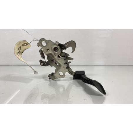 Fermeture de capot PEUGEOT 5008 1