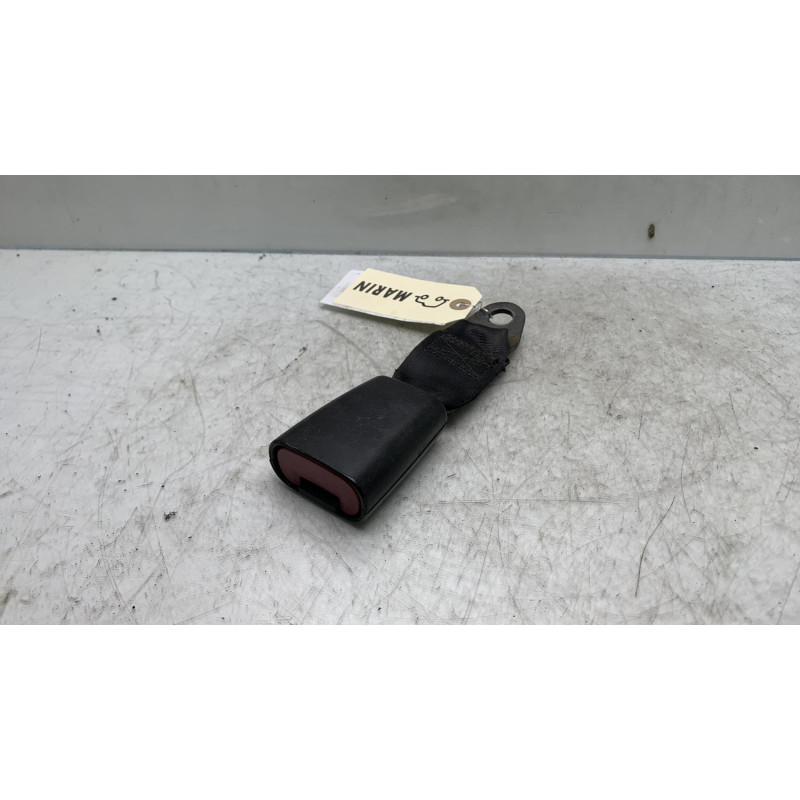 Attache ceinture arriere gauche ALFA ROMEO 156 Photo n°1