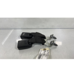 Attache ceinture arriere droit FORD FIESTA 5 Photo n°1