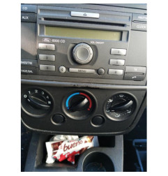 Attache ceinture arriere droit FORD FIESTA 5