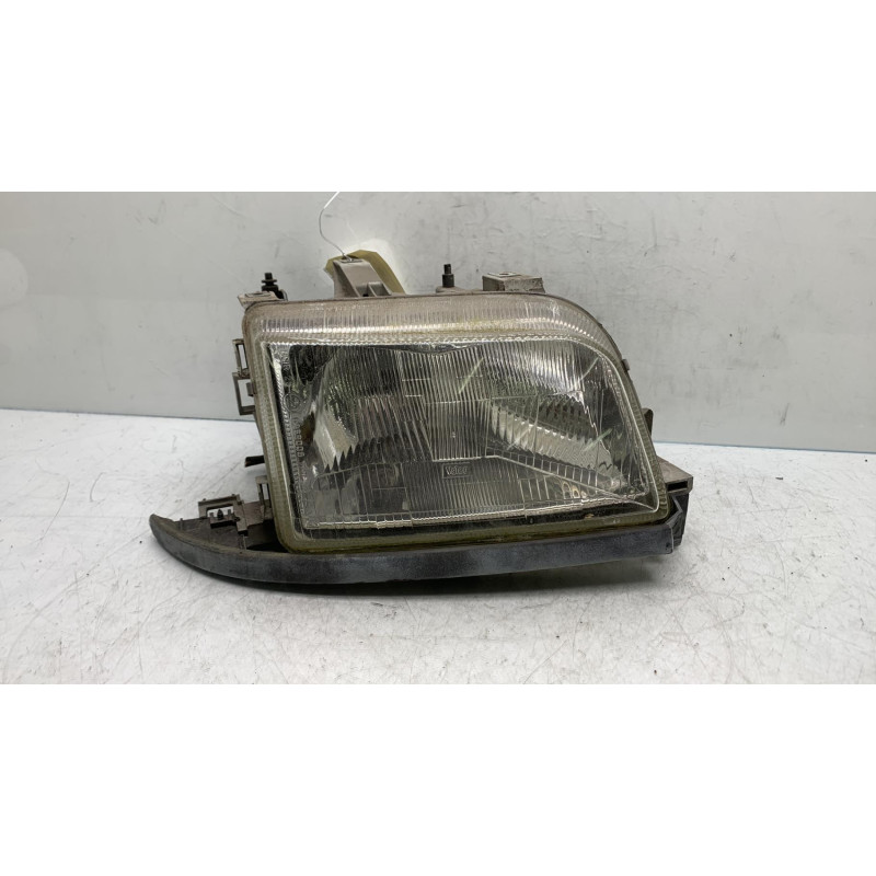 Optique avant principal droit (feux)(phare) RENAULT CLIO 1 Photo n°2