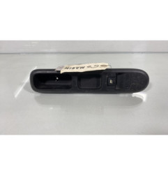 Interrupteur de leve vitre avant droit PEUGEOT 5008 1