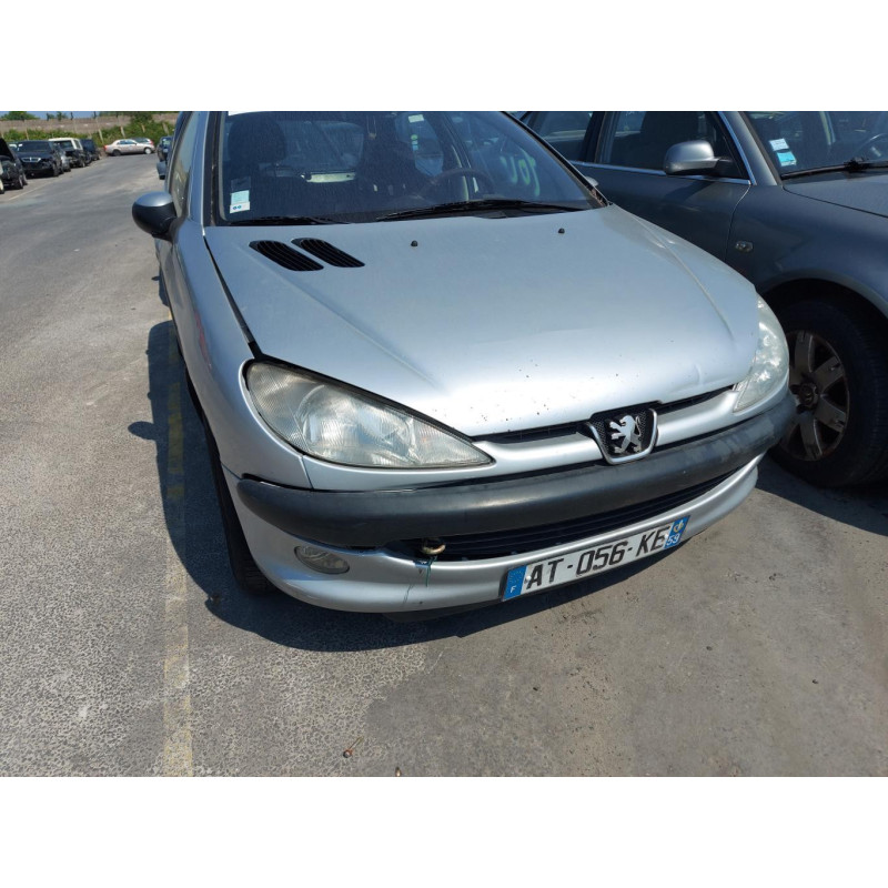 Pretensionneur de ceinture avant droit PEUGEOT 206 Photo n°8