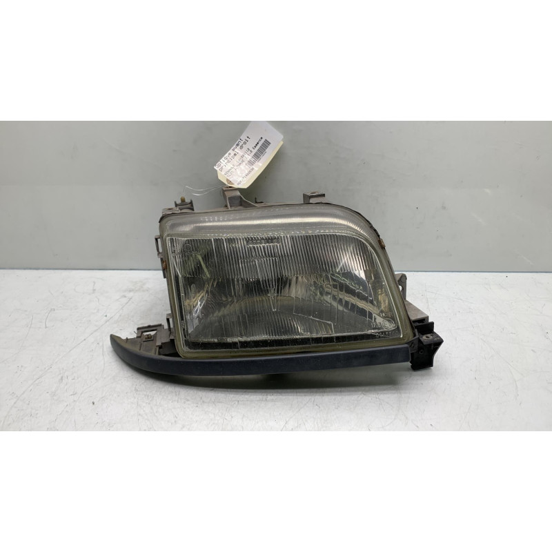 Optique avant principal droit (feux)(phare) RENAULT CLIO 1 Photo n°3