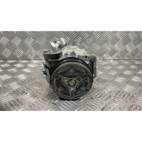 Compresseur clim OPEL KARL Photo n°1