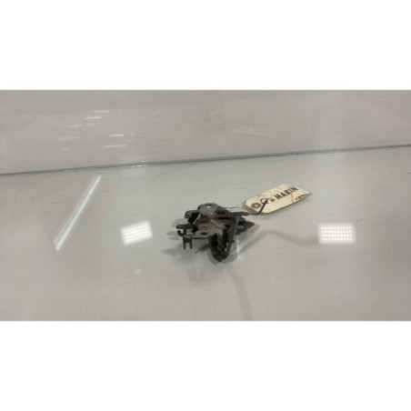 Fermeture de capot PEUGEOT 108