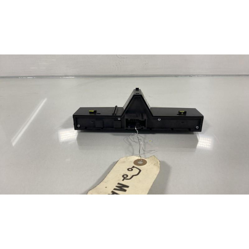 Bouton de warning OPEL CORSA D Photo n°1