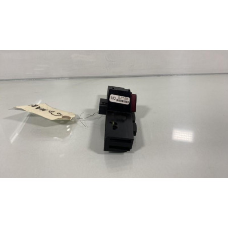 Bouton de warning OPEL CORSA D