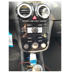 Bouton de warning OPEL CORSA D
