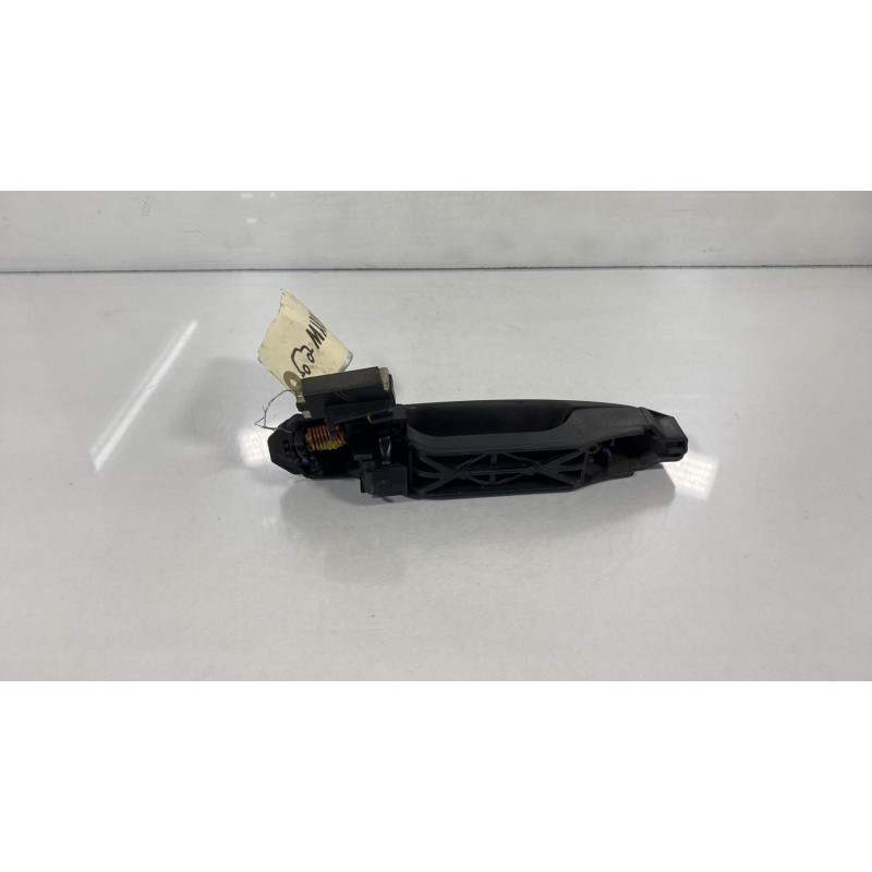 Poignee porte arriere gauche TOYOTA YARIS 2 Photo n°3