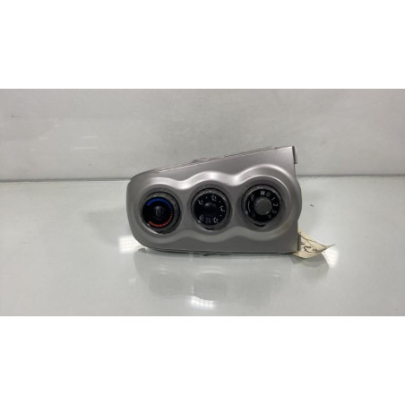 Commande chauffage TOYOTA YARIS 2 Photo n°1