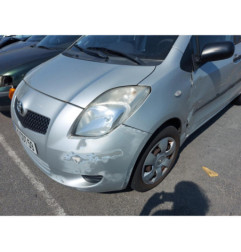 Serrure avant gauche TOYOTA YARIS 2