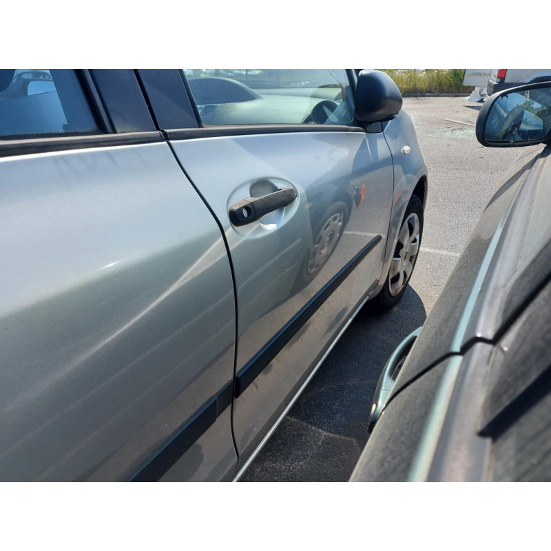 Serrure avant gauche TOYOTA YARIS 2 Photo n°9