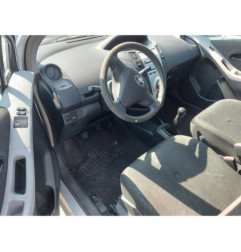 Serrure avant gauche TOYOTA YARIS 2