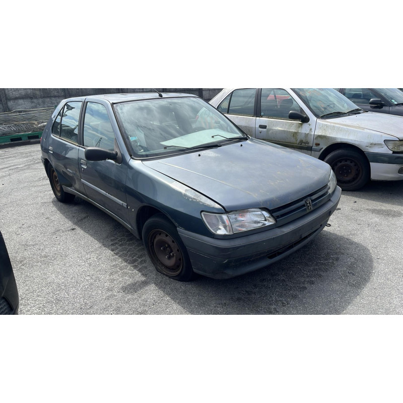 Pare choc arriere PEUGEOT 306 Photo n°20