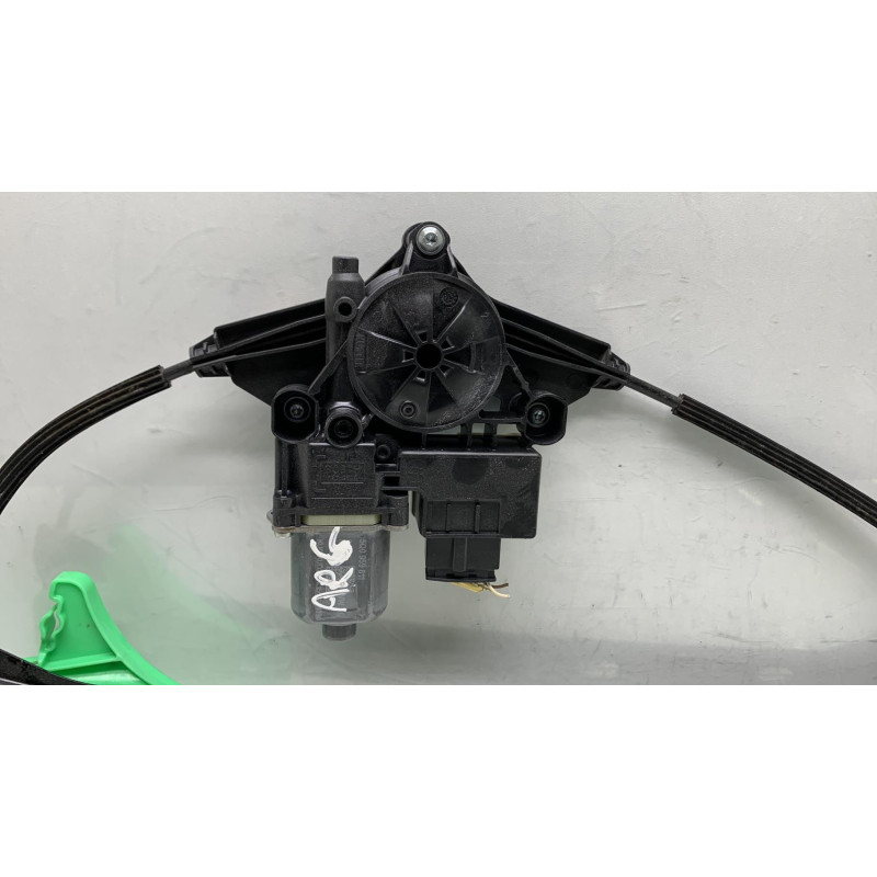 Leve vitre electrique arriere gauche VOLKSWAGEN GOLF Photo n°5