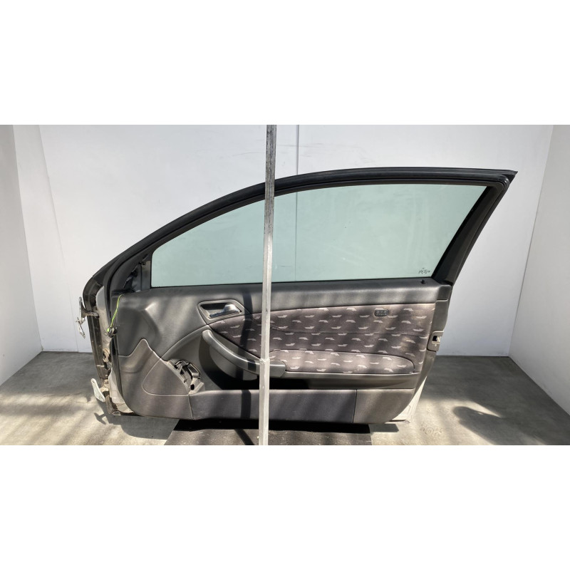 Porte avant droit MERCEDES CLASSE C 203 COUPE SPORT Photo n°2