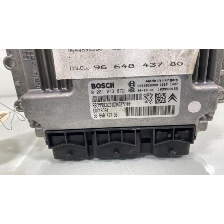 Calculateur moteur PEUGEOT 308 1