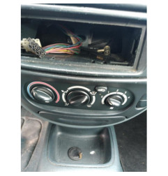 Bouton de warning RENAULT MEGANE 1
