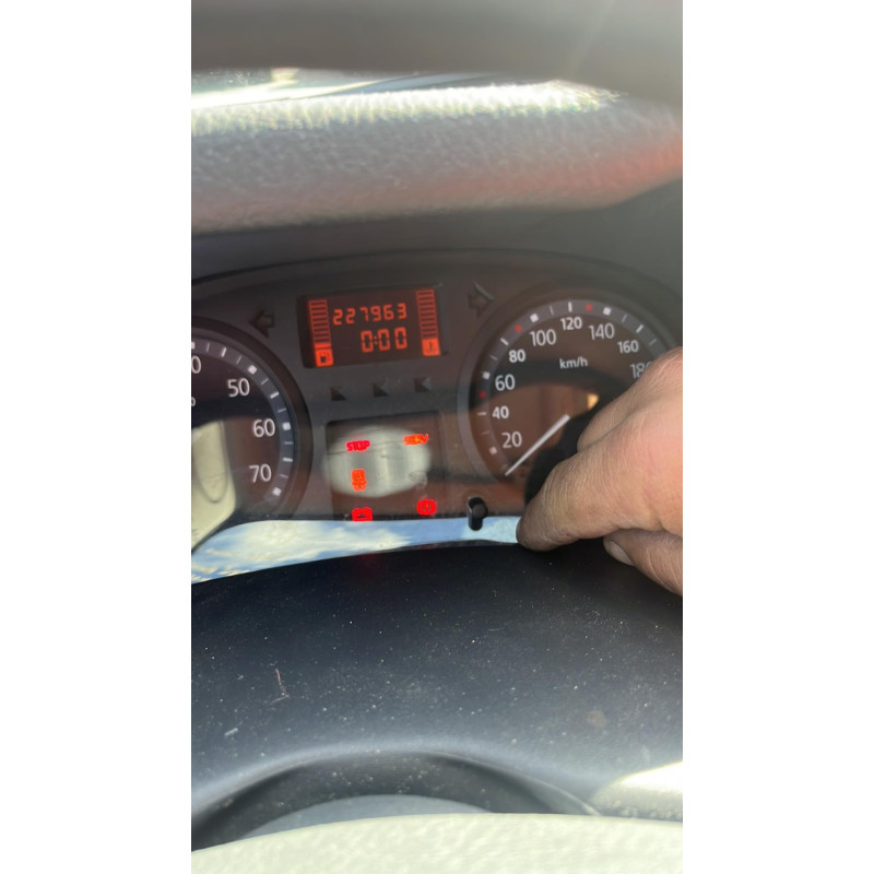 Poignee interieur arriere gauche RENAULT CLIO 2 Photo n°8