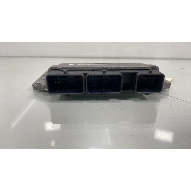 Calculateur moteur RENAULT MEGANE 3 Photo n°1