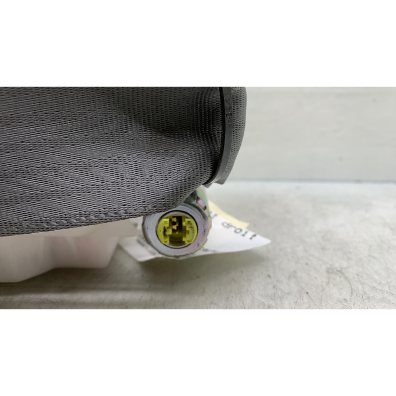 Pretensionneur de ceinture avant droit TOYOTA PRIUS 3 Photo n°6