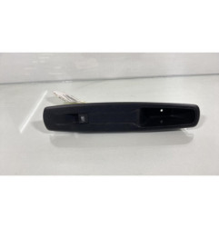 Interrupteur de leve vitre avant droit RENAULT SCENIC 3