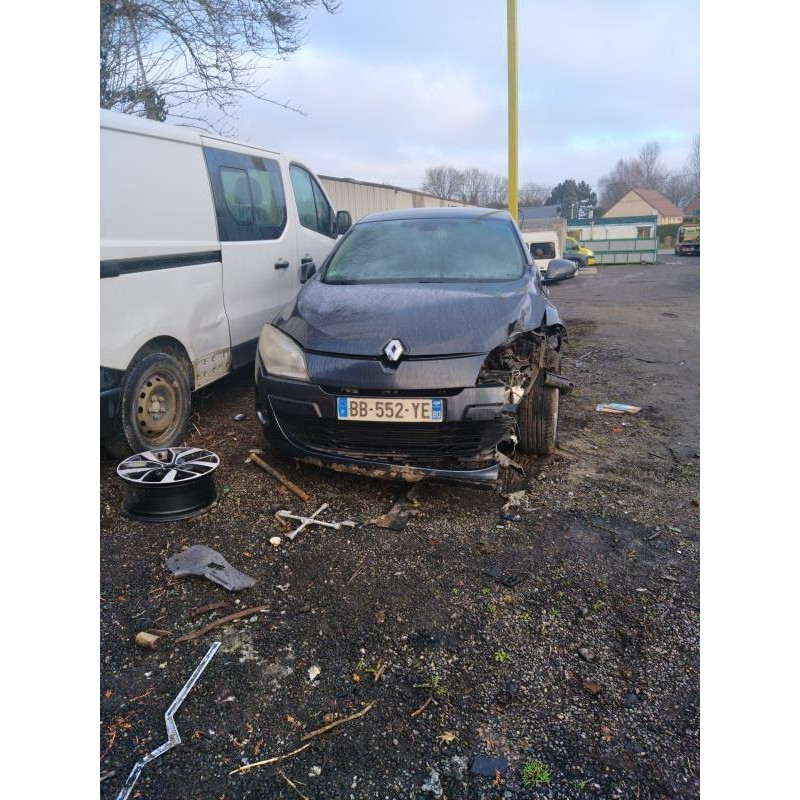 Pretensionneur de ceinture avant droit RENAULT MEGANE 3 Photo n°10