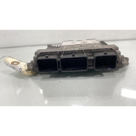 Calculateur moteur PEUGEOT 308 1 SW Photo n°1