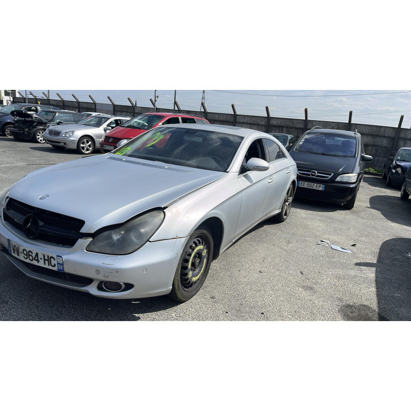 Trappe d'essence MERCEDES CLASSE CLS 219 Photo n°3