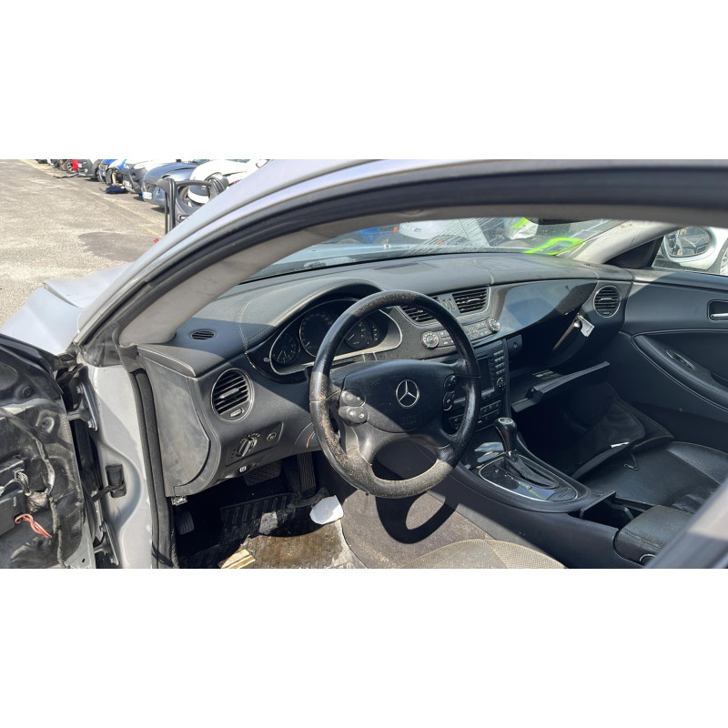 Trappe d'essence MERCEDES CLASSE CLS 219 Photo n°12