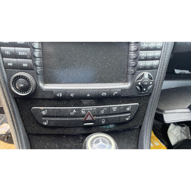 Vitre avant droit MERCEDES CLASSE CLS 219 Photo n°9