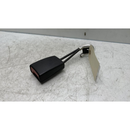 Attache ceinture arriere droit MERCEDES CLASSE CLS 219 Photo n°1