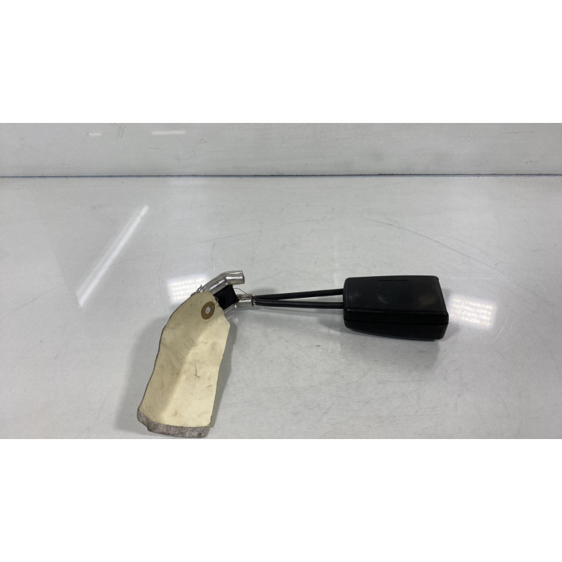 Attache ceinture arriere droit MERCEDES CLASSE CLS 219 Photo n°7