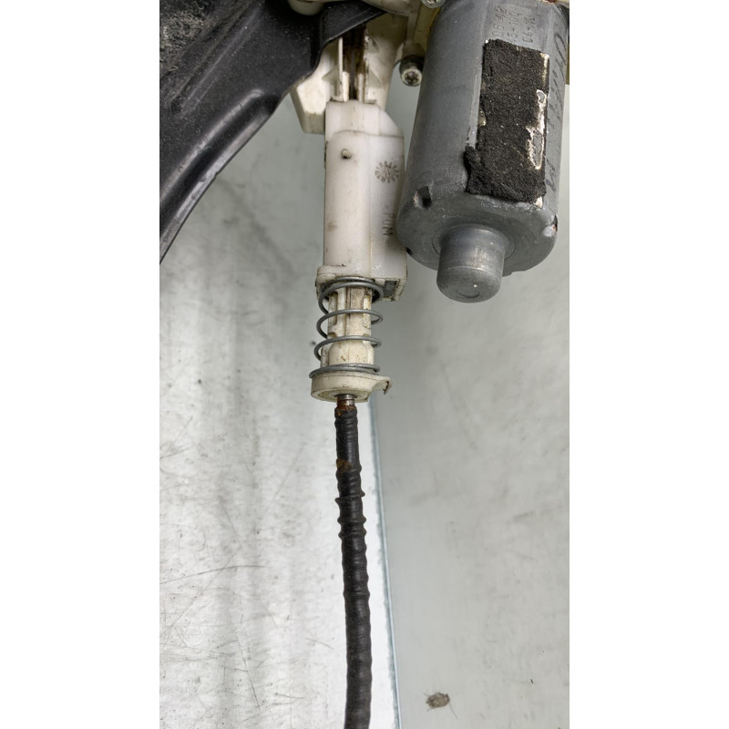 Leve vitre electrique avant droit MERCEDES CLASSE CLS 219 Photo n°3