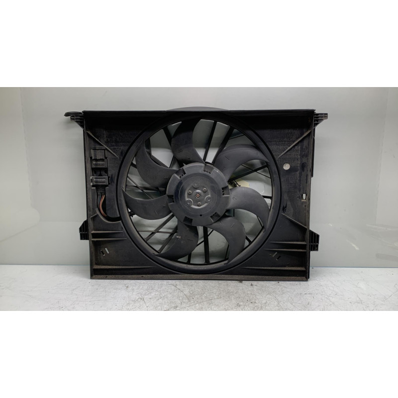 Moto ventilateur radiateur MERCEDES CLASSE CLS 219 Photo n°3