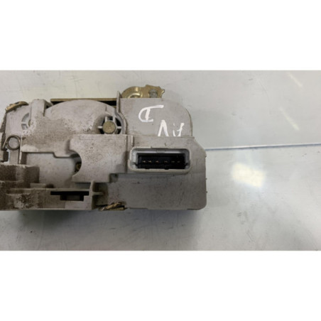 Serrure avant droit PEUGEOT 307