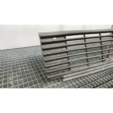 Calandre RENAULT B70