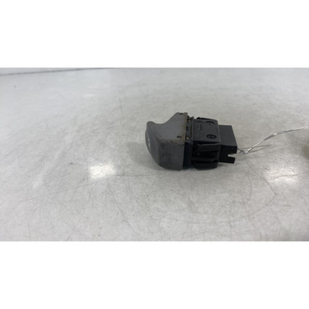 Interrupteur de leve vitre avant gauche RENAULT TWINGO 1