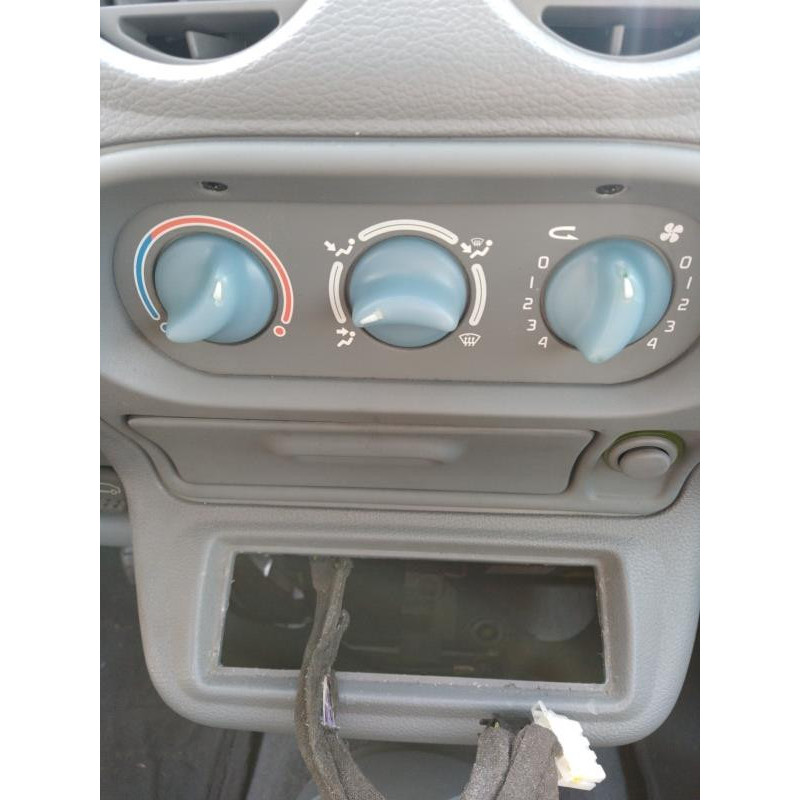 Interrupteur de leve vitre avant gauche RENAULT TWINGO 1 Photo n°7
