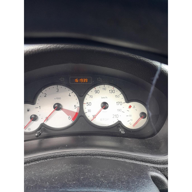 Pretensionneur de ceinture avant droit PEUGEOT 206 Photo n°12