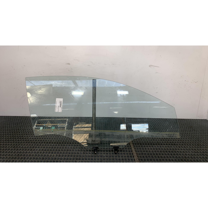 Vitre avant droit KIA PICANTO 2 Photo n°3