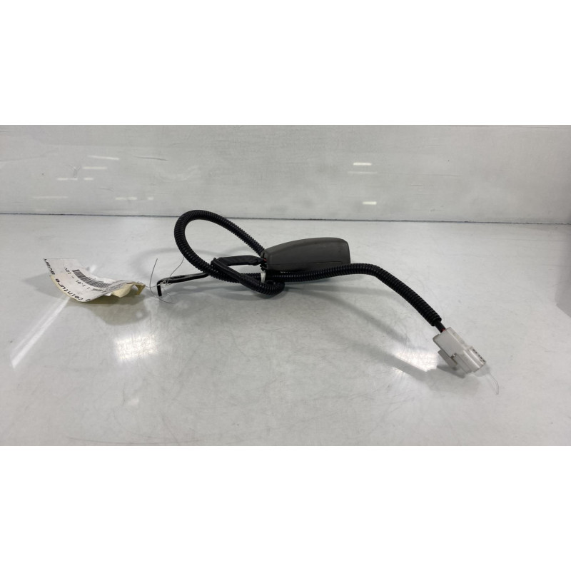 Attache ceinture avant droit KIA PICANTO 2 Photo n°3