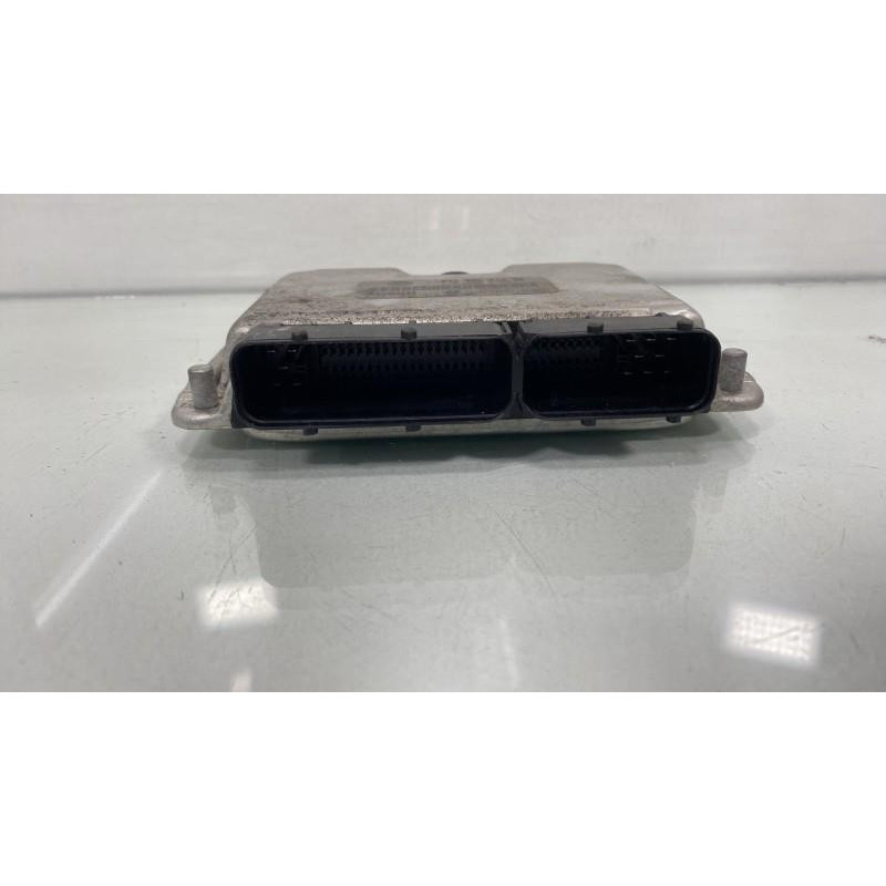 Calculateur moteur SEAT IBIZA 3 Photo n°2